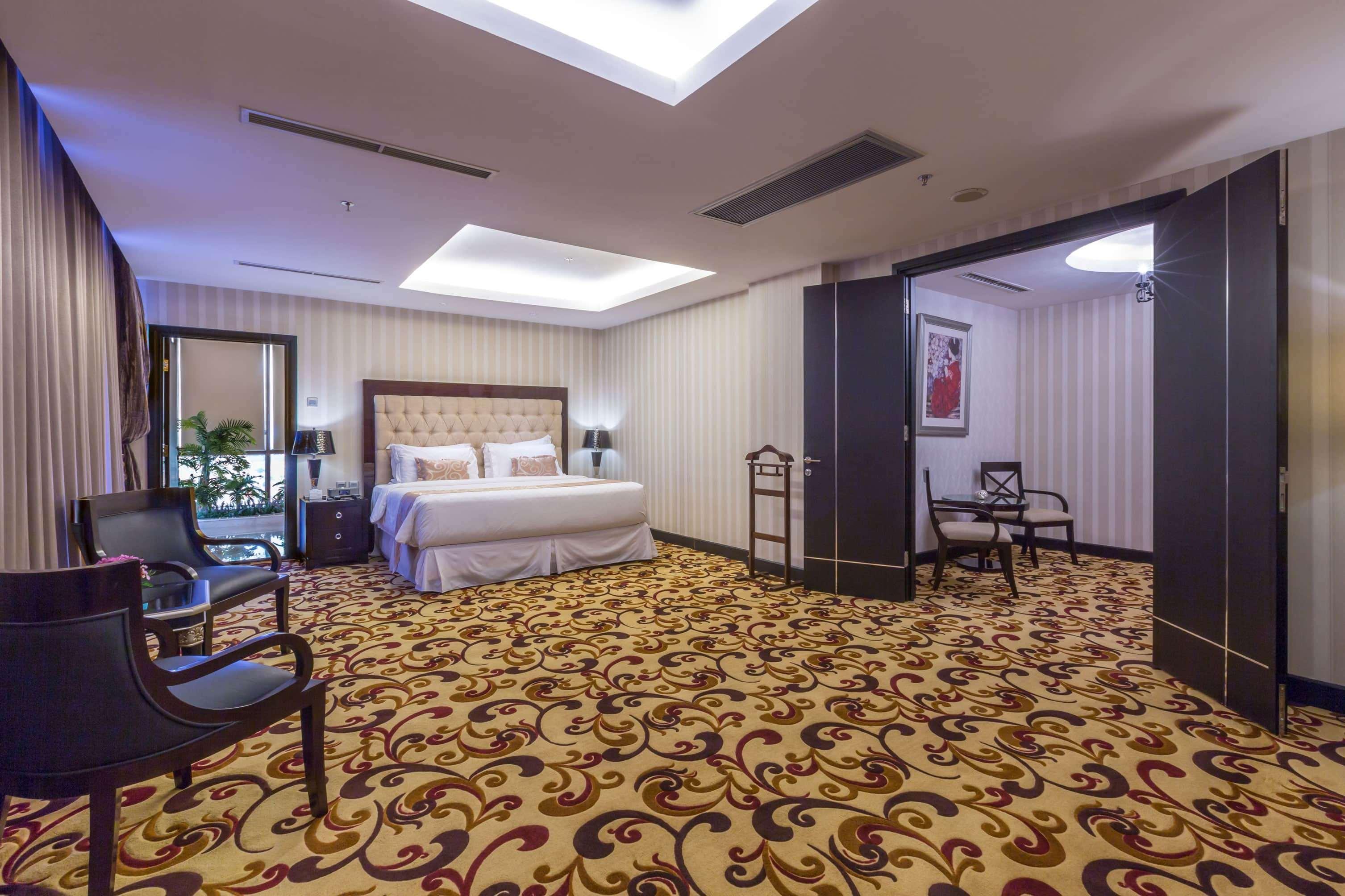 Wyndham Hotel Surabaya