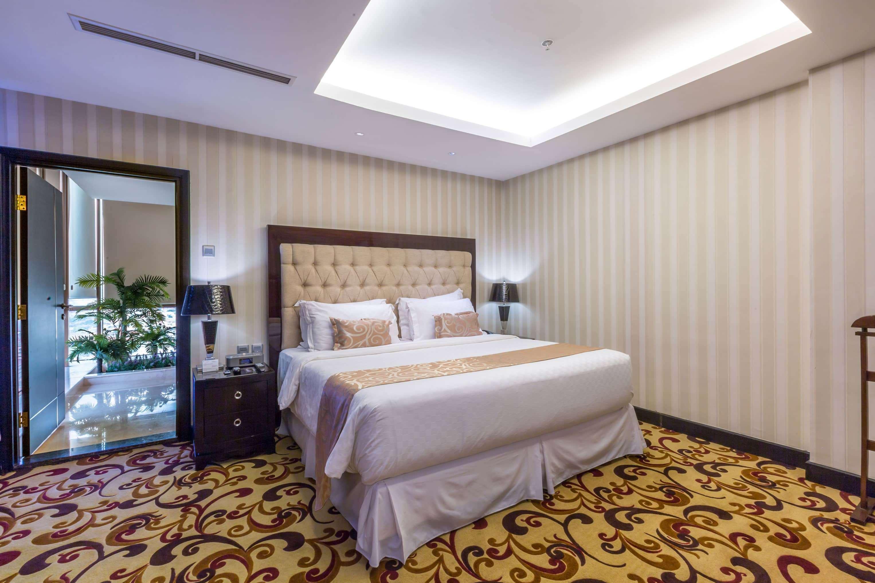 Wyndham Hotel 5*