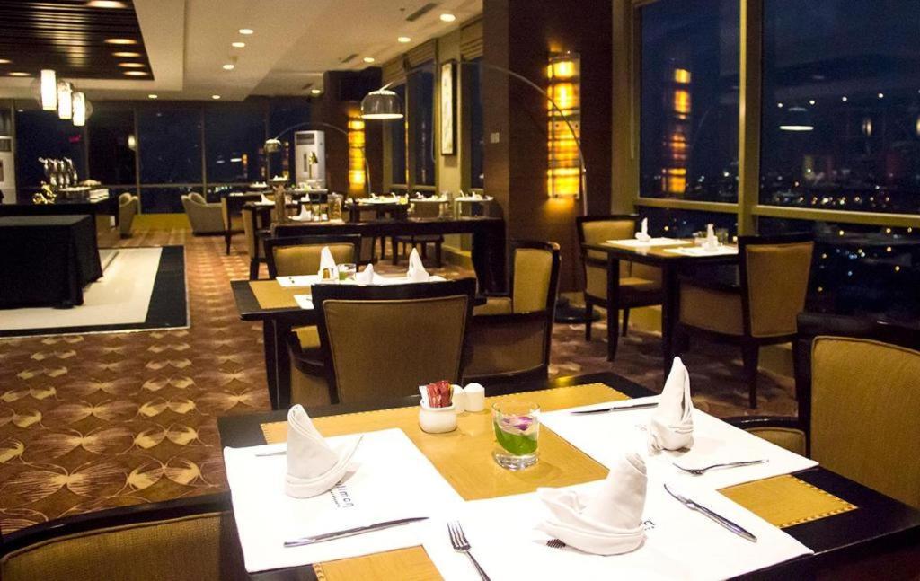 Wyndham 5* Surabaya
