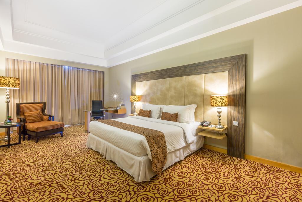 Wyndham Hotel 5*